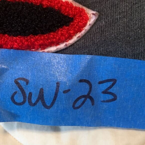 Vintage Chicago bulls sweater shirt, small, “Windy City”, great condition - Picture 11 of 11